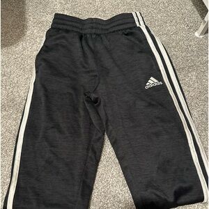Adidas Sweatpants (KIDS)